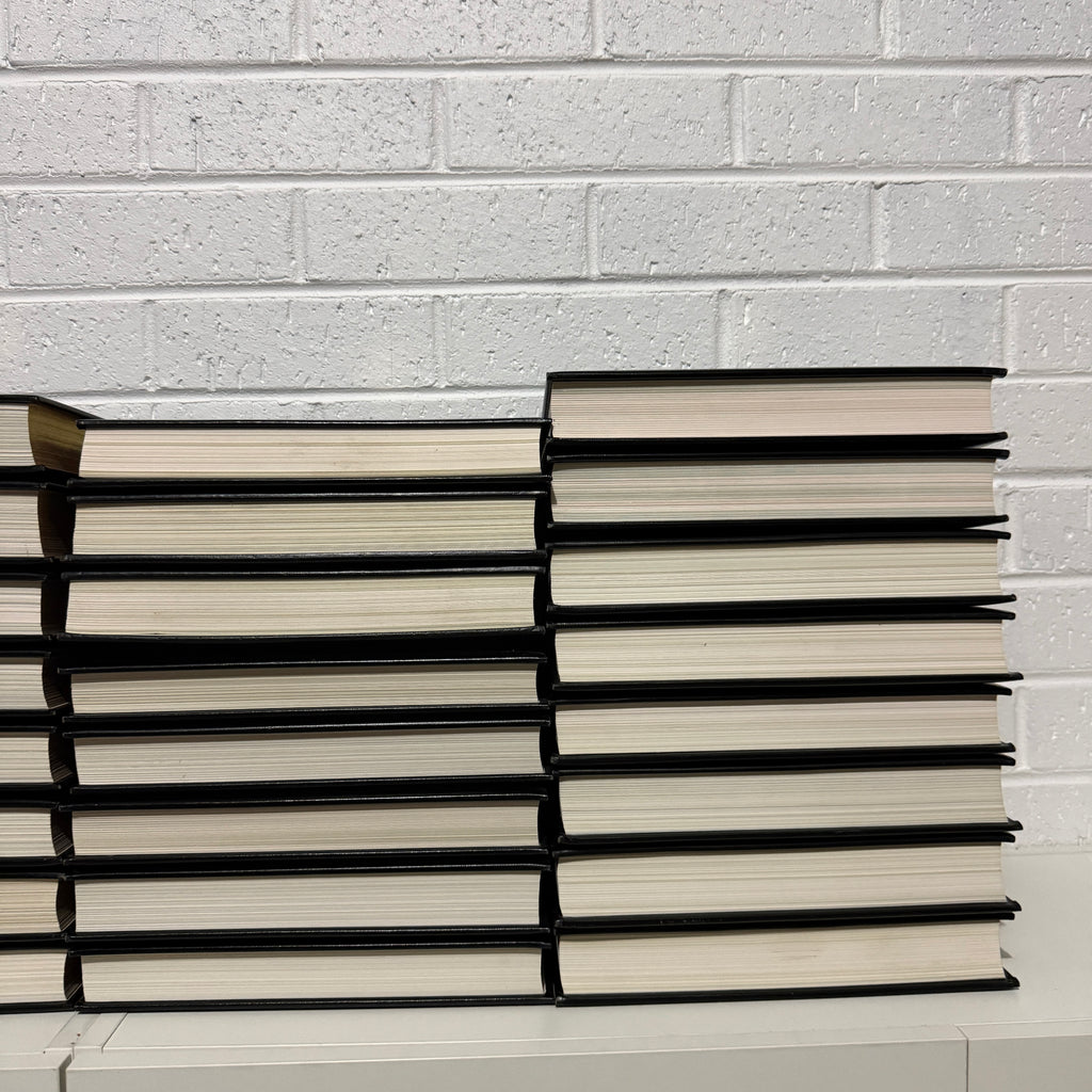 1993 Encyclopaedia Britannica Micropaedia Complete 32 Book Set, Black Edition, Gold Top