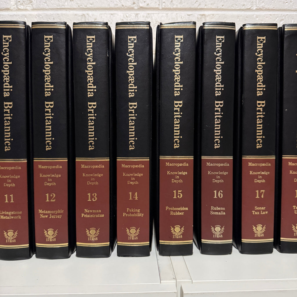 1981 Encyclopaedia Britannica Micropaedia Complete 30 Book set, Black Edition, Gold Top