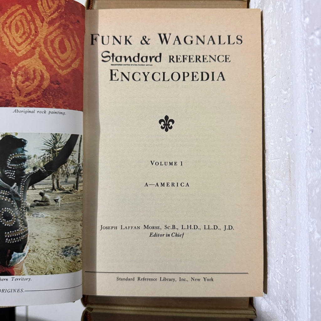 1973 Funk & Wagnall Standard Reference Encyclopedia, 26 x Book Set, Gold Edition, Gold Top