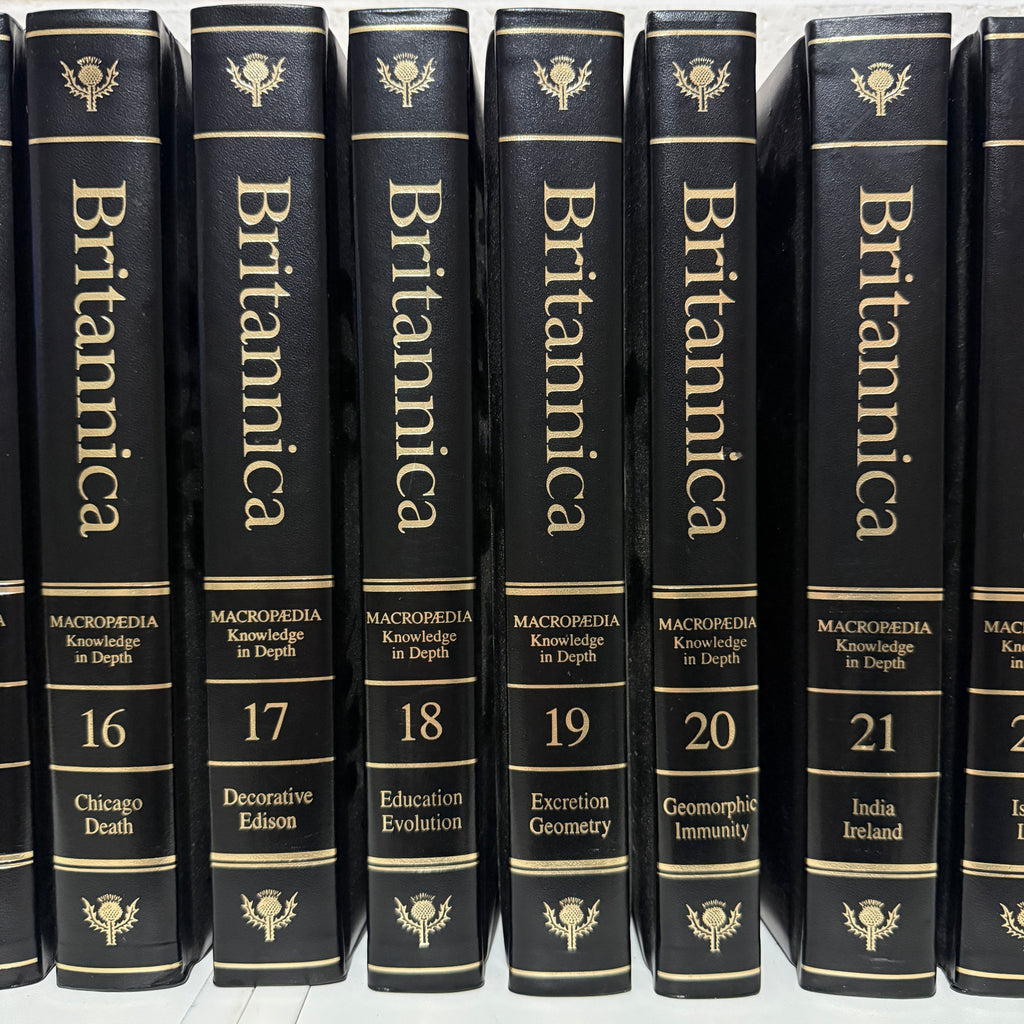 1993 Encyclopaedia Britannica Micropaedia Complete 32 Book Set, Black Edition, Gold Top