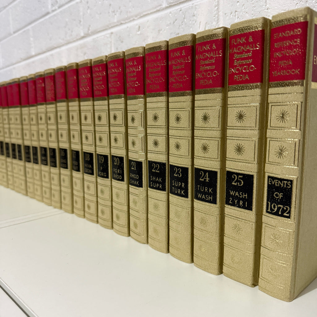 1973 Funk & Wagnall Standard Reference Encyclopedia, 26 x Book Set, Gold Edition, Gold Top