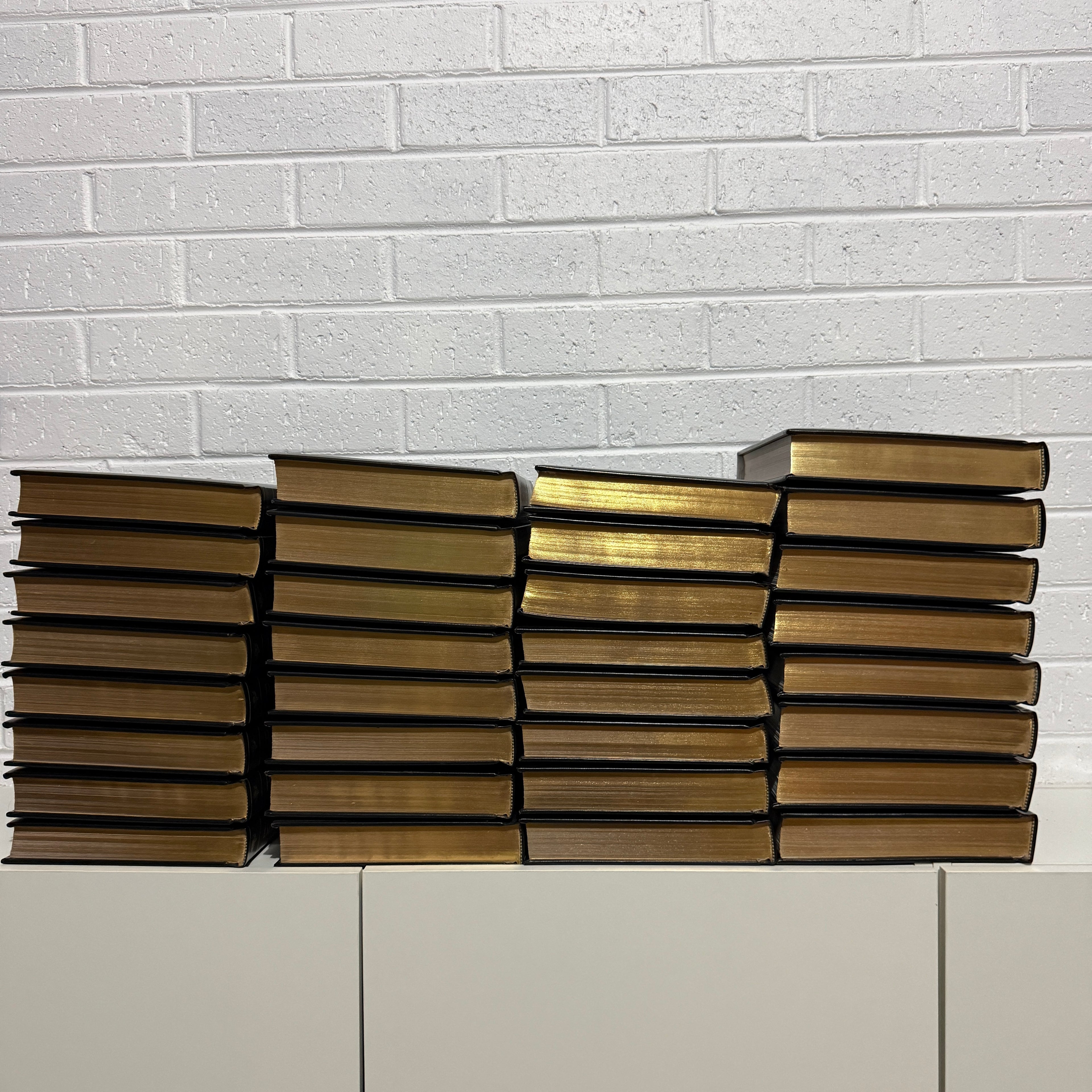1993 Encyclopaedia Britannica Micropaedia Complete 32 Book Set, Black Edition, Gold Top