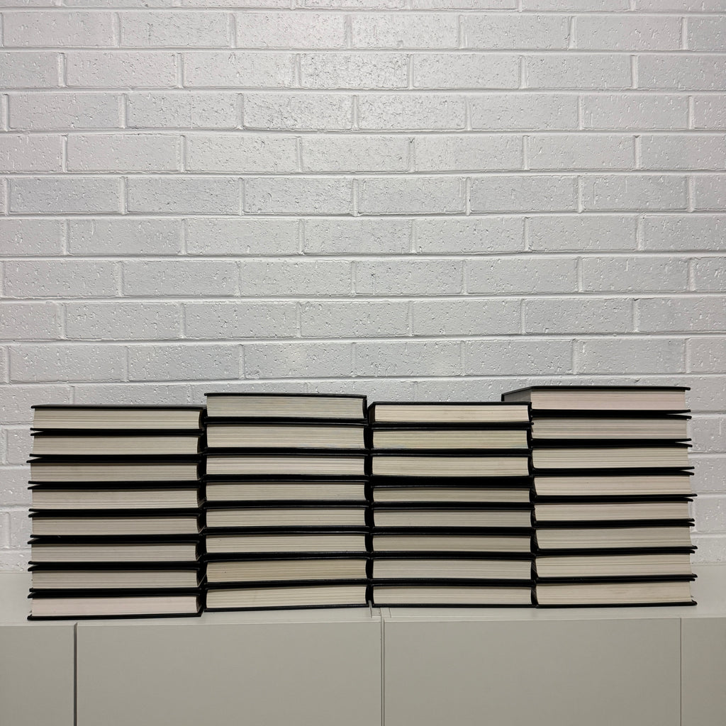 1993 Encyclopaedia Britannica Micropaedia Complete 32 Book Set, Black Edition, Gold Top