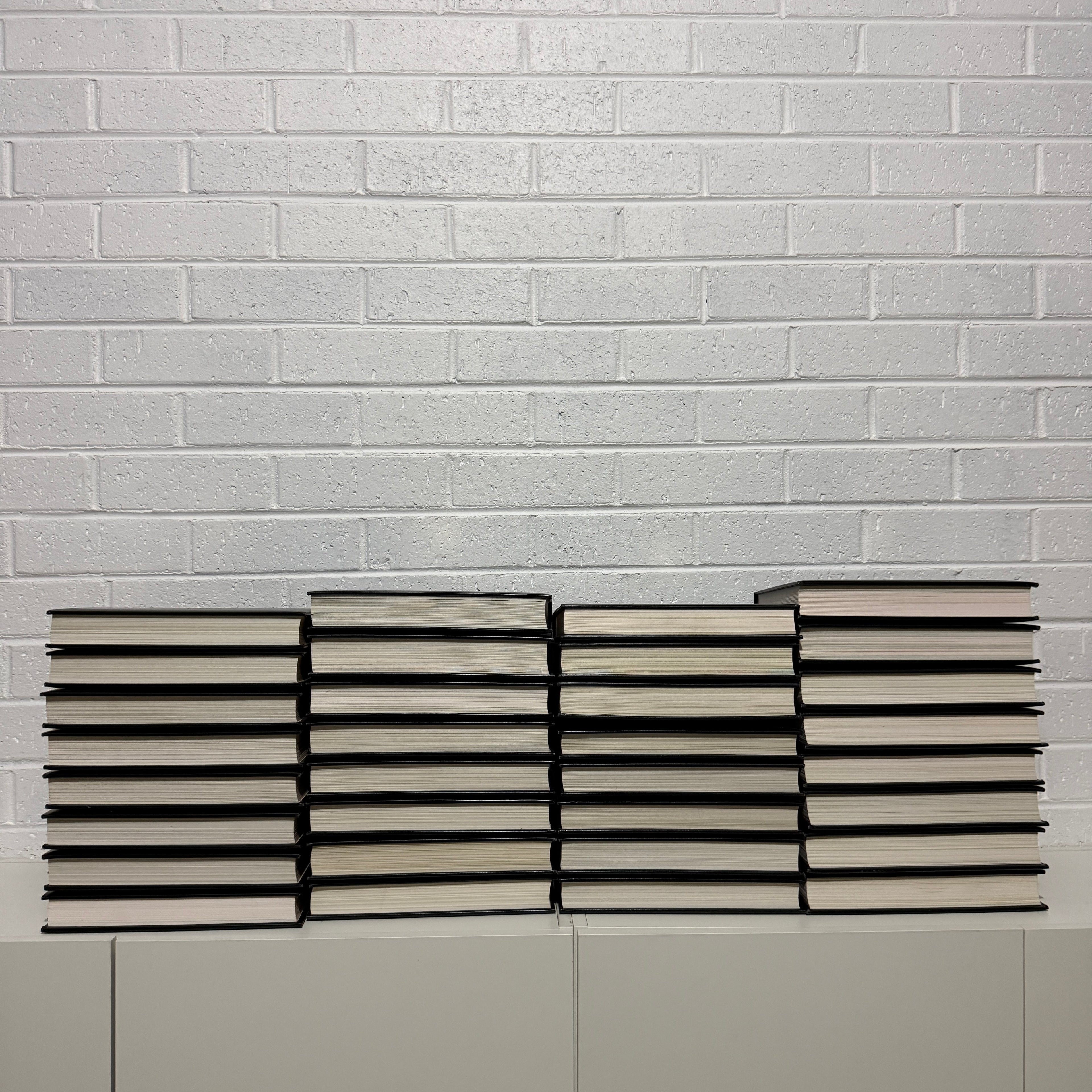 1993 Encyclopaedia Britannica Micropaedia Complete 32 Book Set, Black Edition, Gold Top