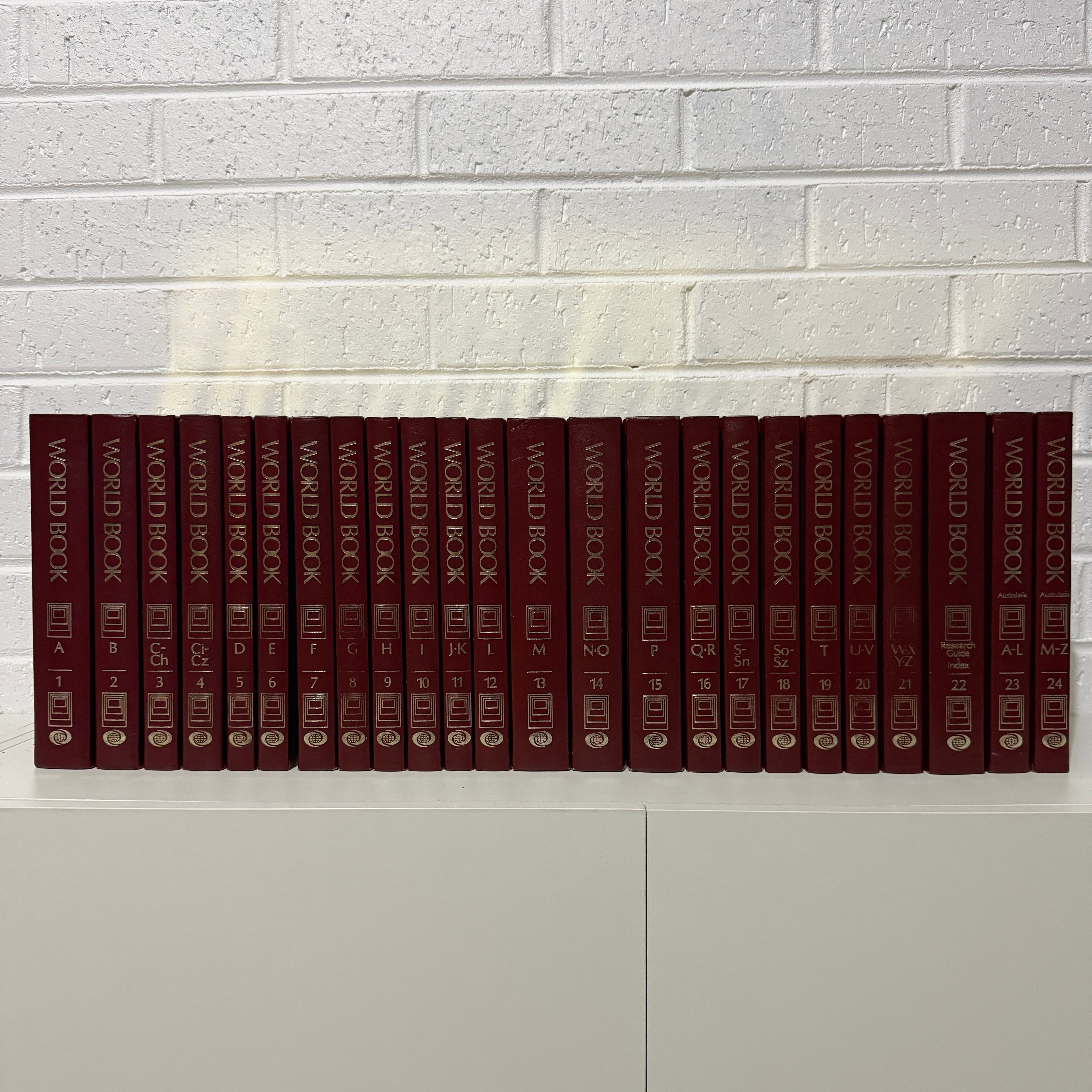 1988 World Book Encyclopedia Complete 24 Book Set, Burgundy Edition, Gold Top