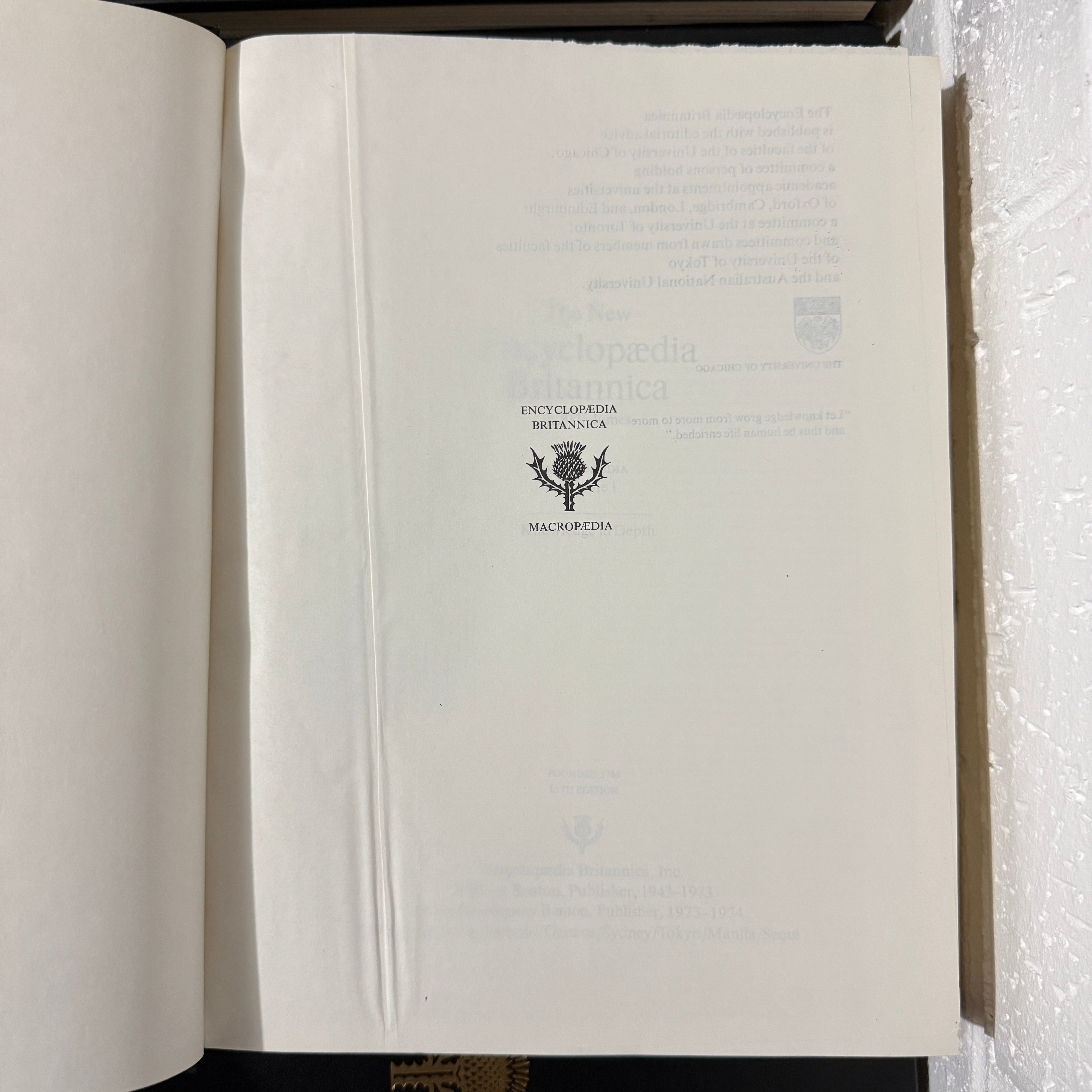 1981 Encyclopaedia Britannica Micropaedia Complete 30 Book set, Black Edition, Gold Top