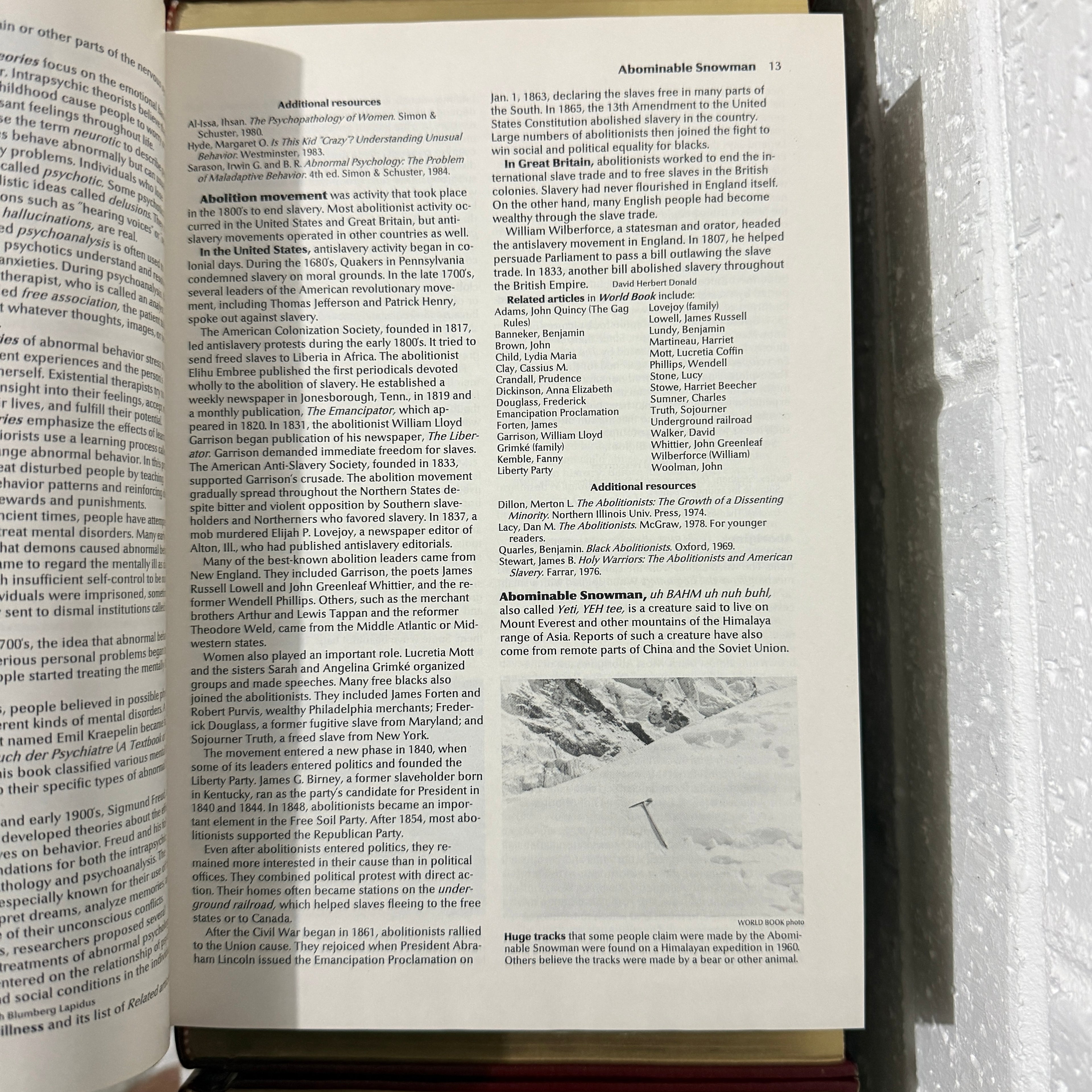 1988 World Book Encyclopedia Complete 24 Book Set, Burgundy Edition, Gold Top