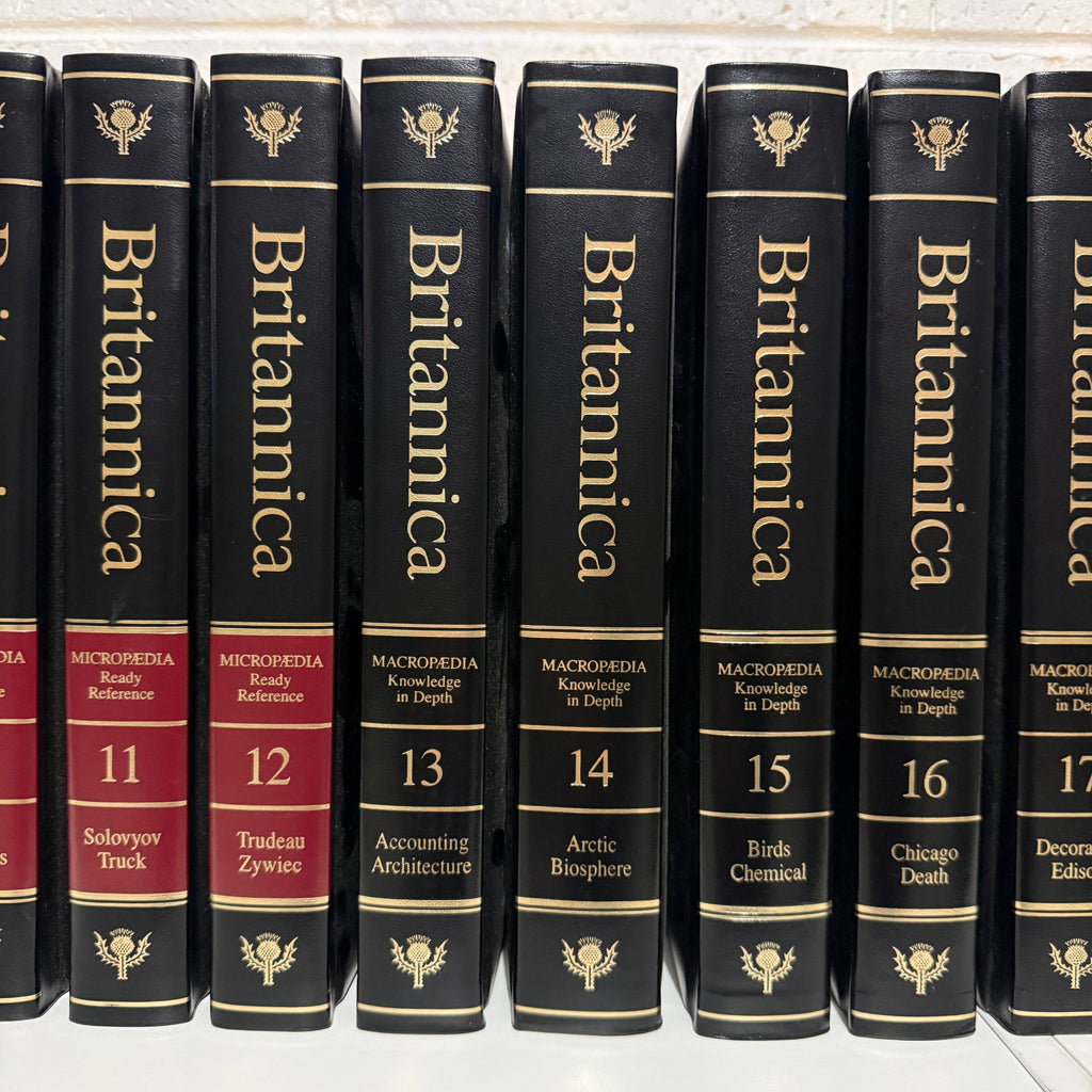 1993 Encyclopaedia Britannica Micropaedia Complete 32 Book Set, Black Edition, Gold Top