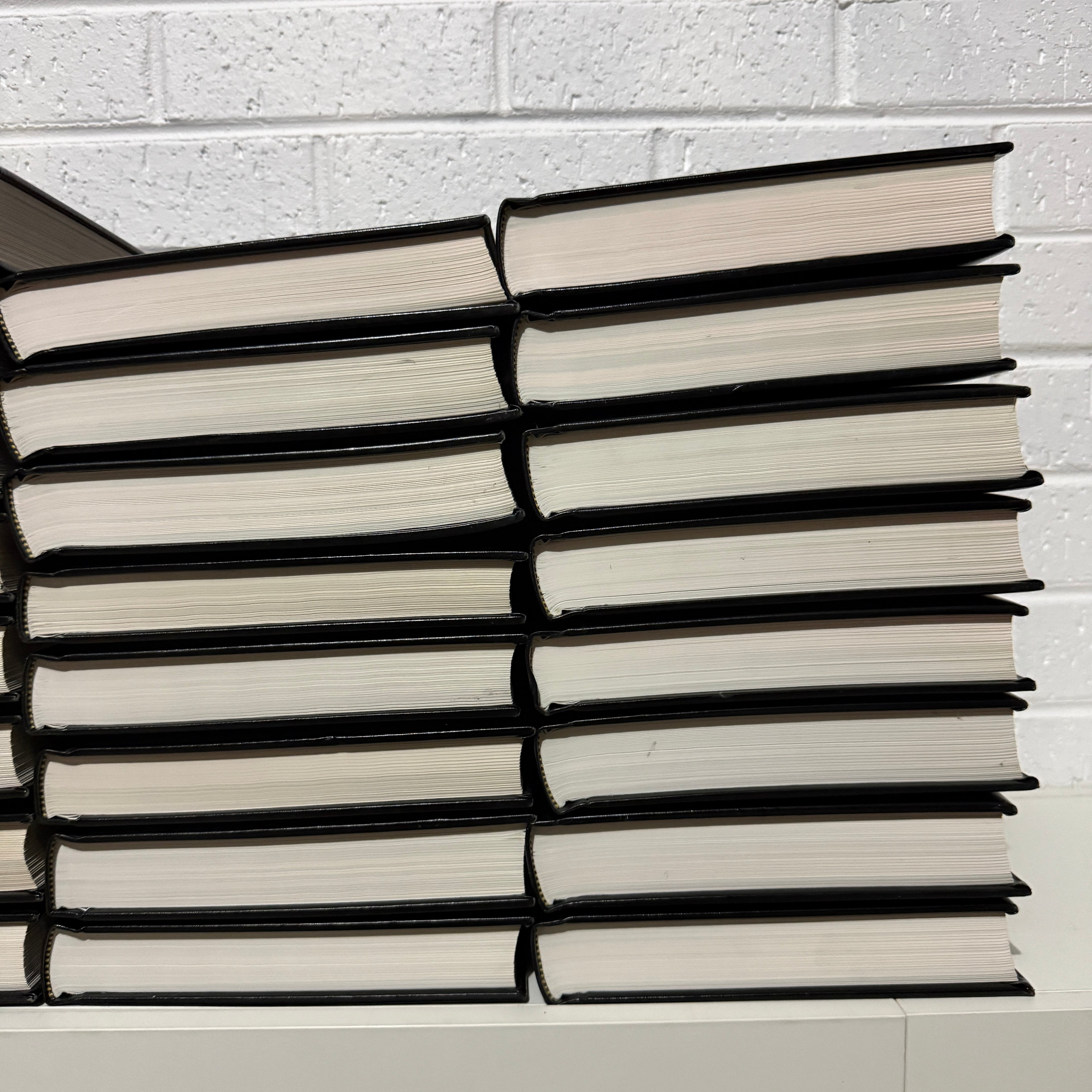 1993 Encyclopaedia Britannica Micropaedia Complete 32 Book Set, Black Edition, Gold Top