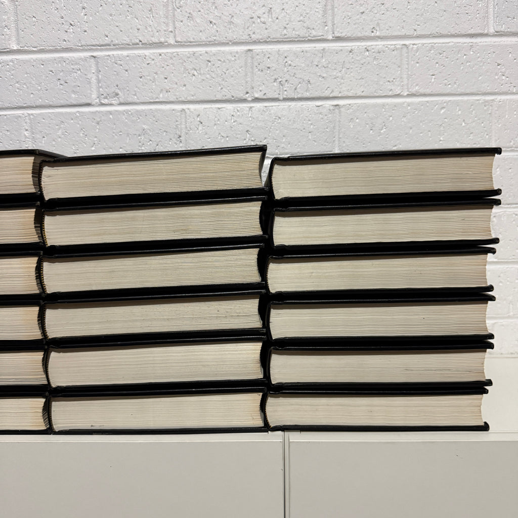 1981 Encyclopaedia Britannica Micropaedia Complete 30 Book set, Black Edition, Gold Top