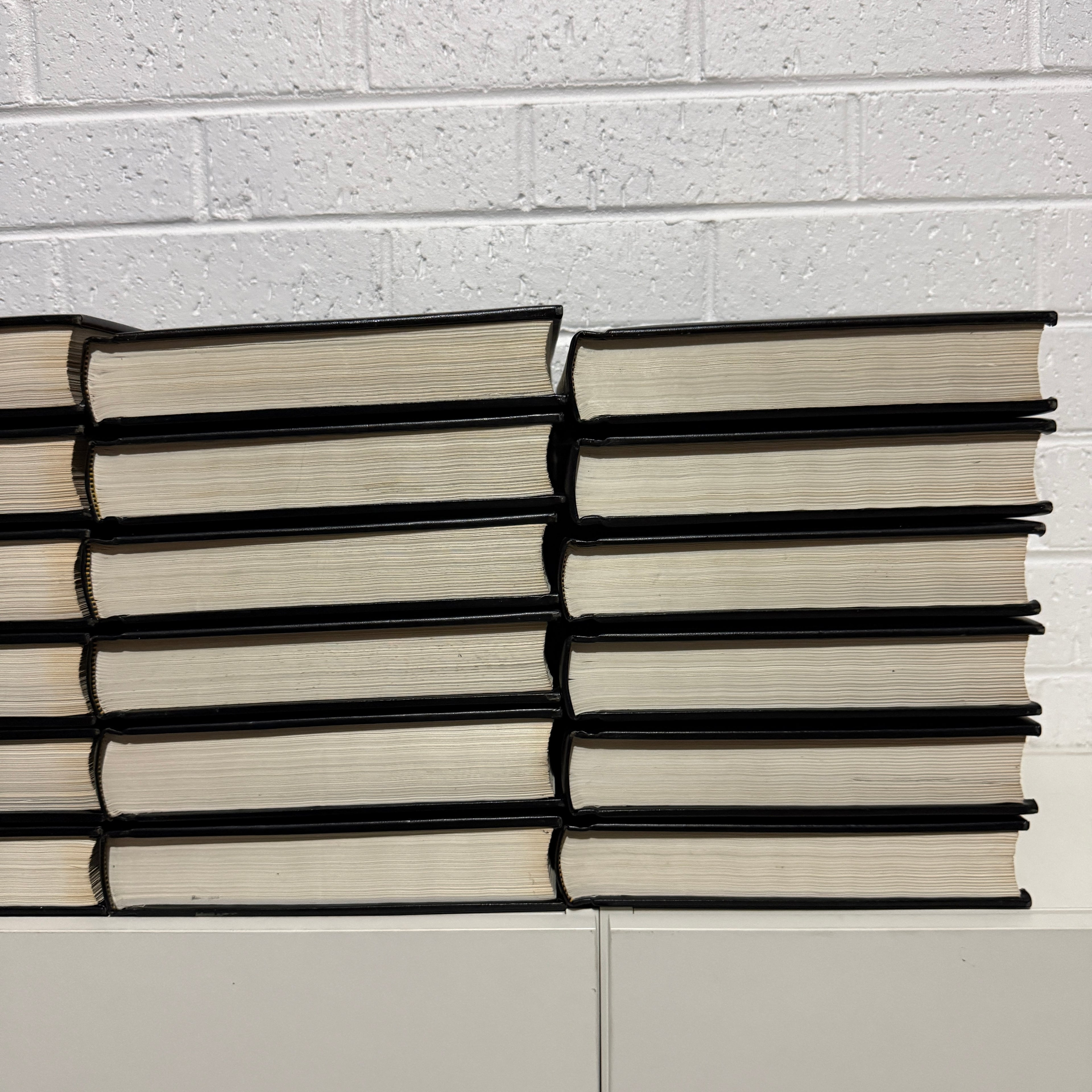 1981 Encyclopaedia Britannica Micropaedia Complete 30 Book set, Black Edition, Gold Top