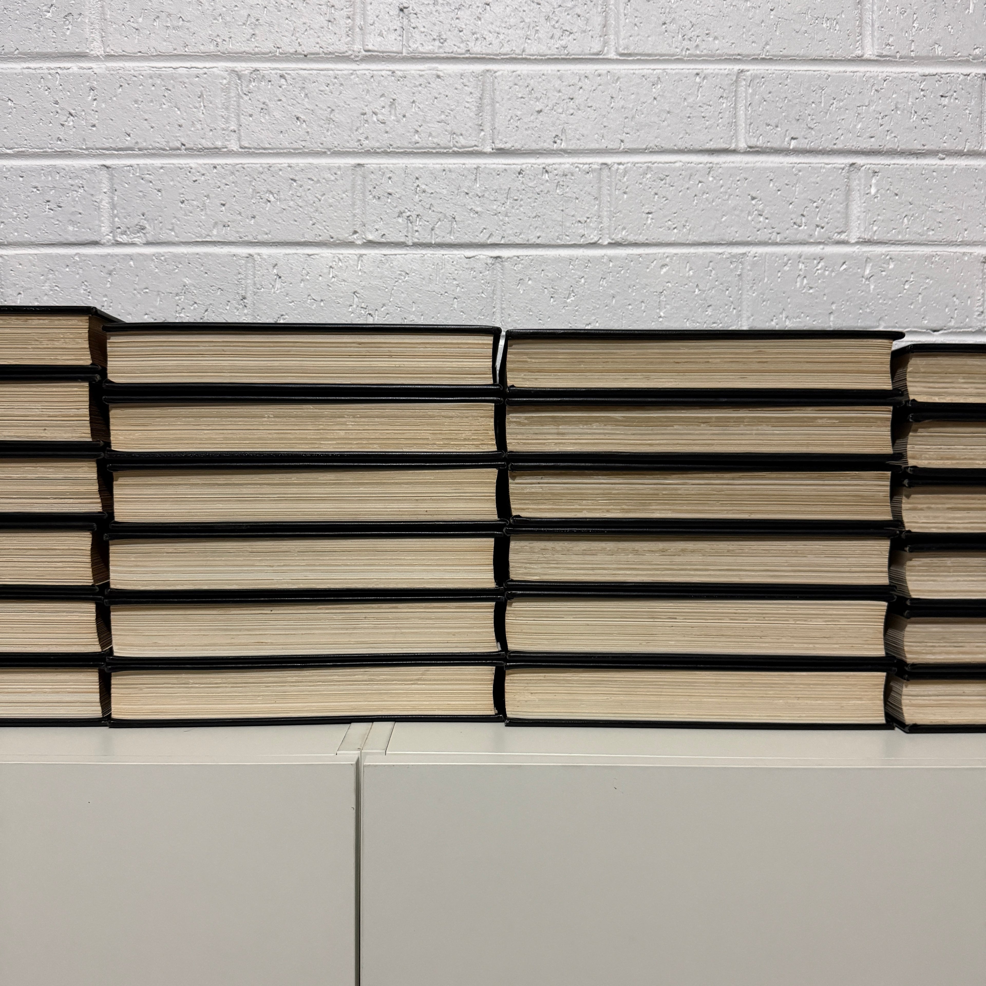 1981 Encyclopaedia Britannica Micropaedia Complete 30 Book set, Black Edition, Gold Top