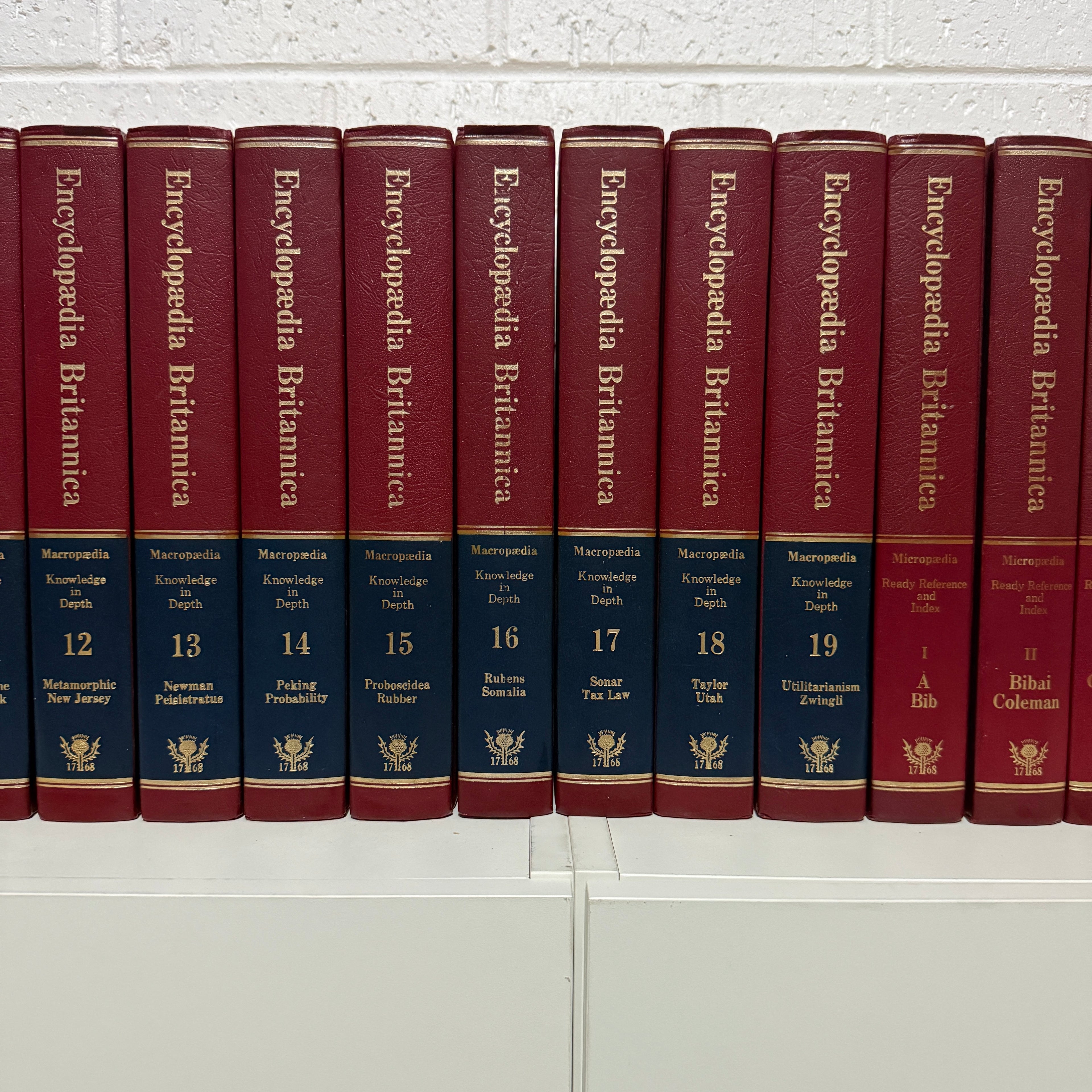 1979 Encyclopaedia Britannica Micropaedia Complete 30 Book set, Red Edition