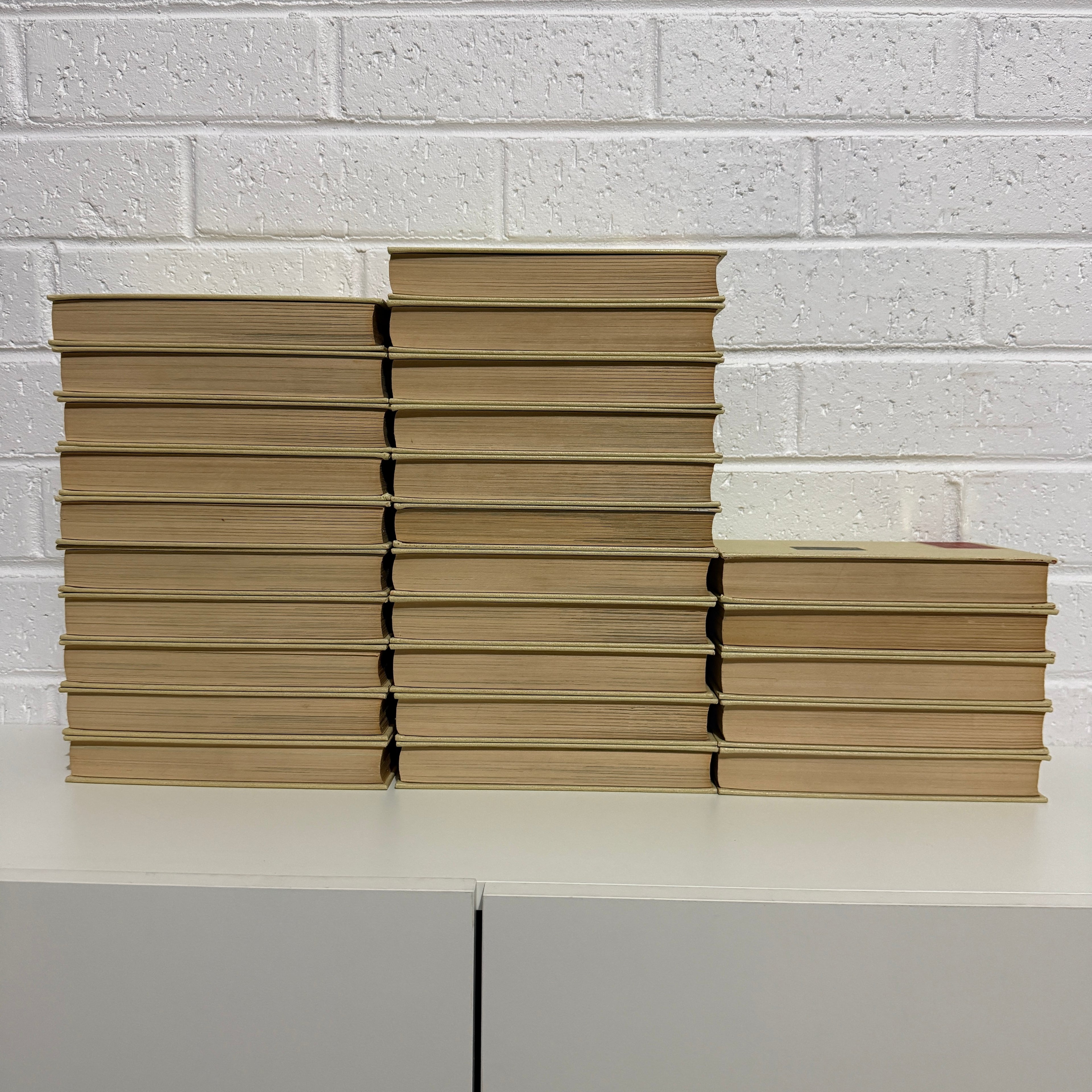 1973 Funk & Wagnall Standard Reference Encyclopedia, 26 x Book Set, Gold Edition, Gold Top