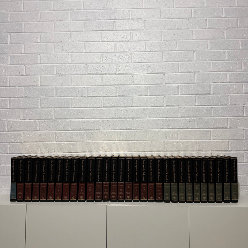 1982 Encyclopaedia Britannica Micropaedia Complete 30 Book set, Black Edition, Gold Top