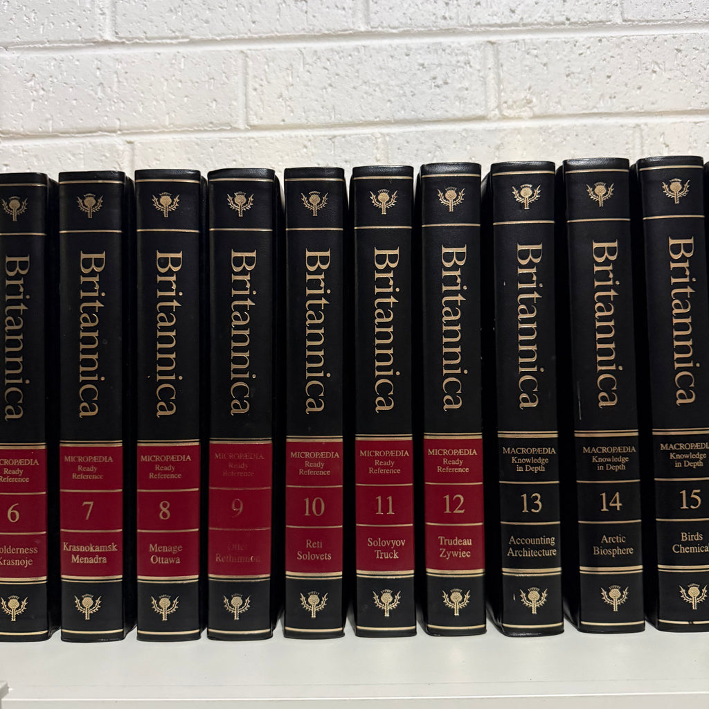 1991 Encyclopaedia Britannica Micropaedia Complete 32 Book Set, Black Edition, Gold Top