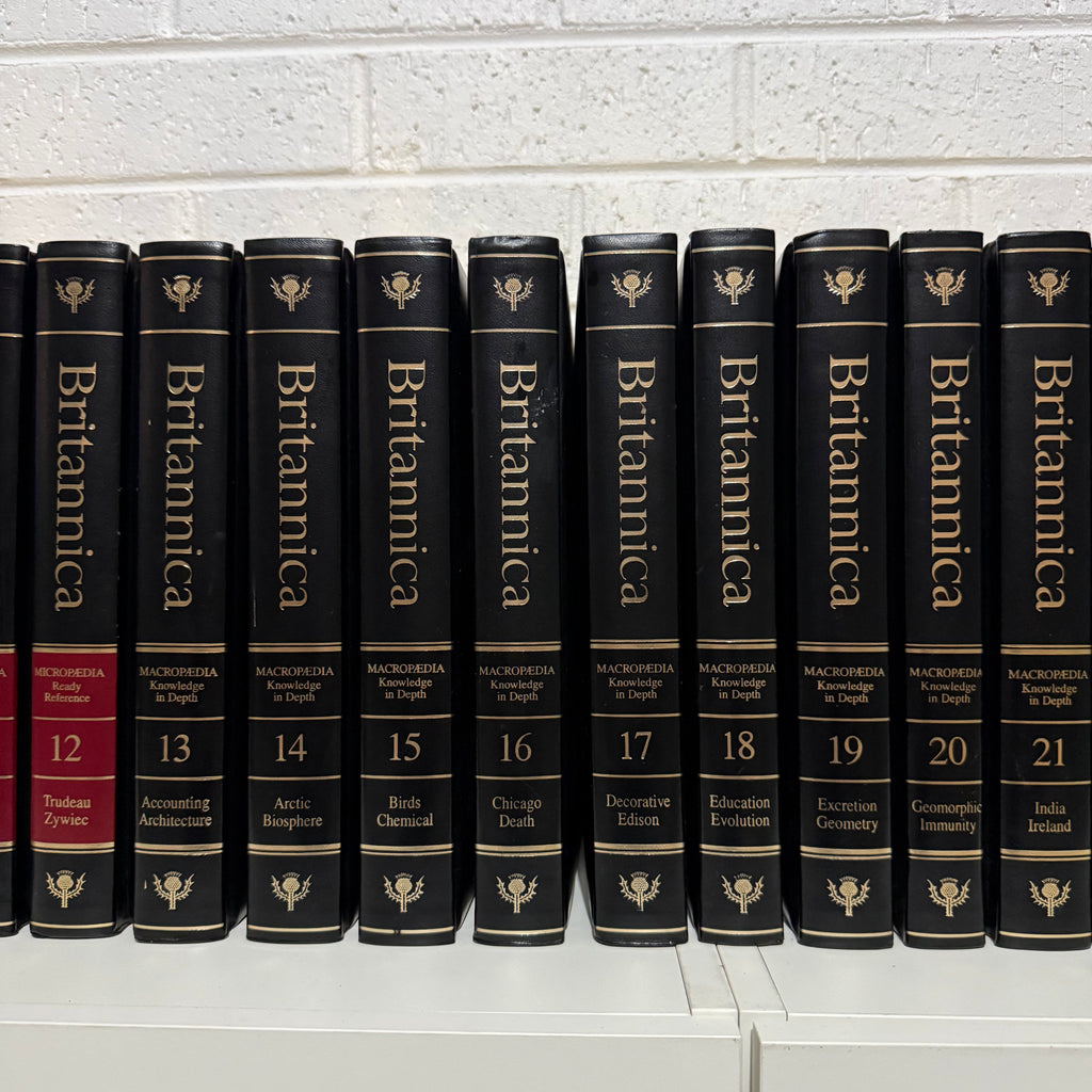 1991 Encyclopaedia Britannica Micropaedia Complete 32 Book Set, Black Edition, Gold Top