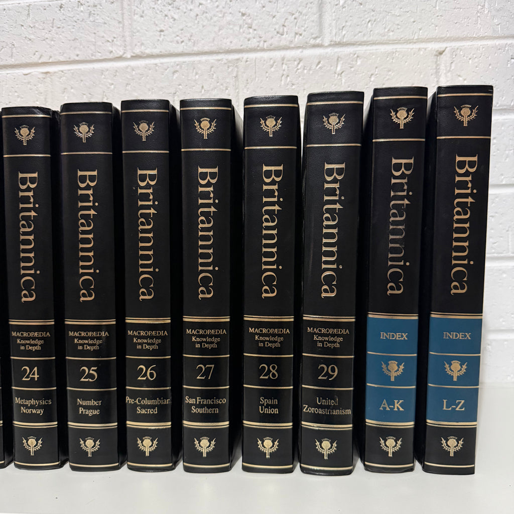 1991 Encyclopaedia Britannica Micropaedia Complete 32 Book Set, Black Edition, Gold Top