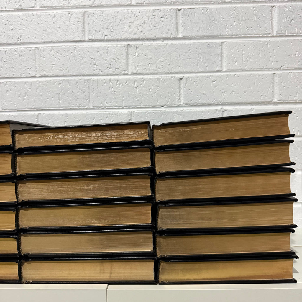 1991 Encyclopaedia Britannica Micropaedia Complete 32 Book Set, Black Edition, Gold Top