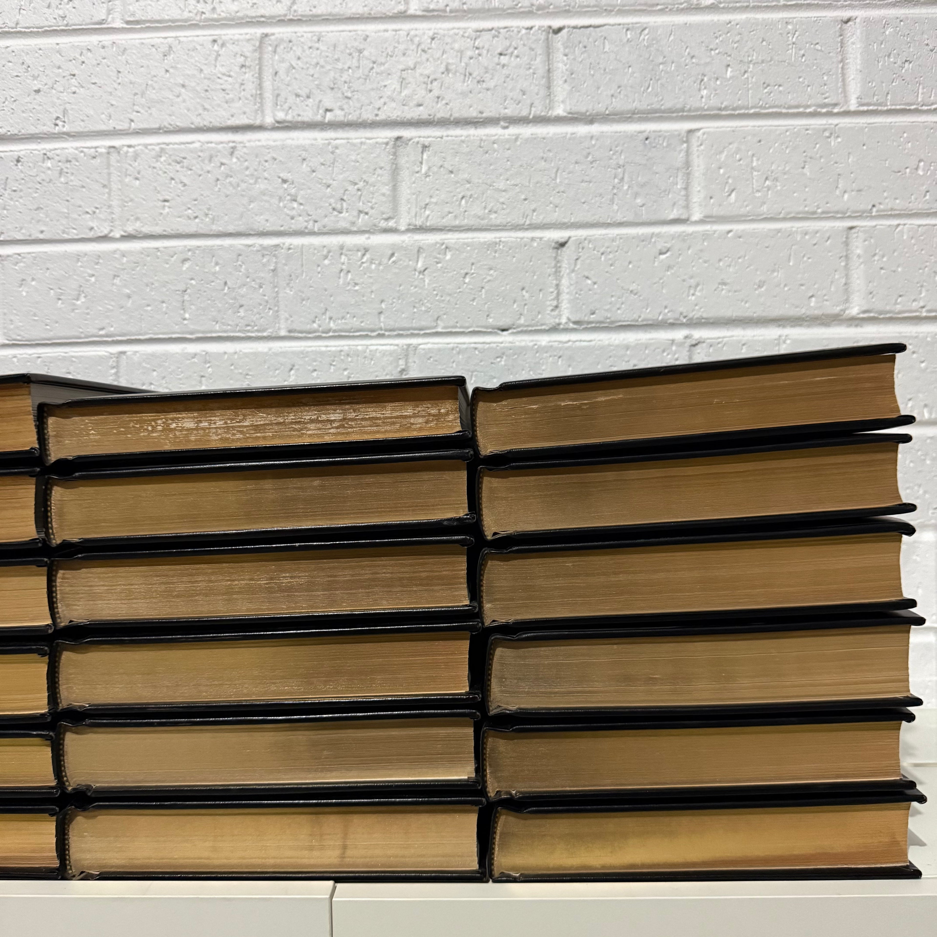 1991 Encyclopaedia Britannica Micropaedia Complete 32 Book Set, Black Edition, Gold Top