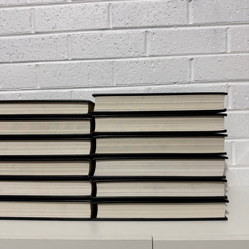 1991 Encyclopaedia Britannica Micropaedia Complete 32 Book Set, Black Edition, Gold Top