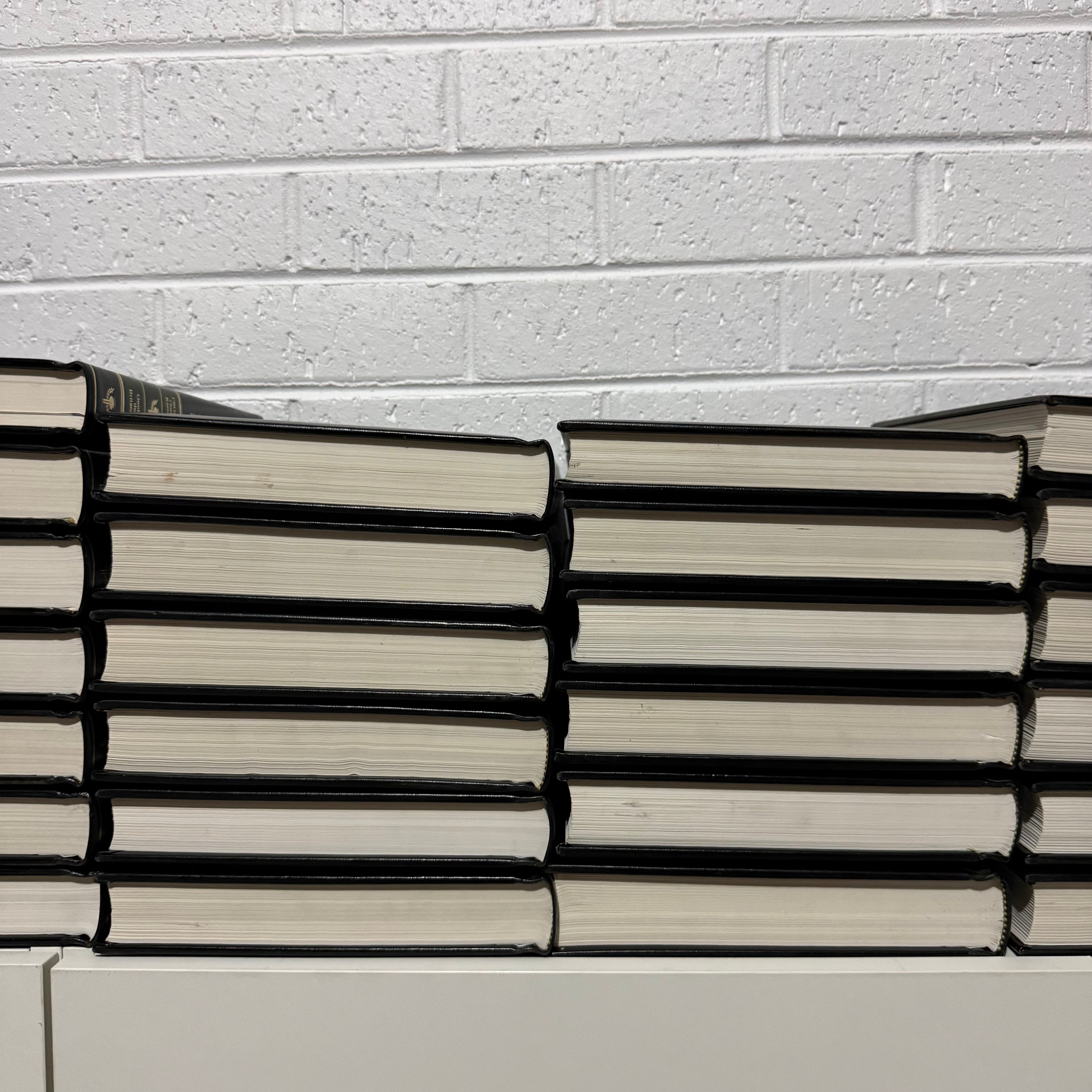 1991 Encyclopaedia Britannica Micropaedia Complete 32 Book Set, Black Edition, Gold Top
