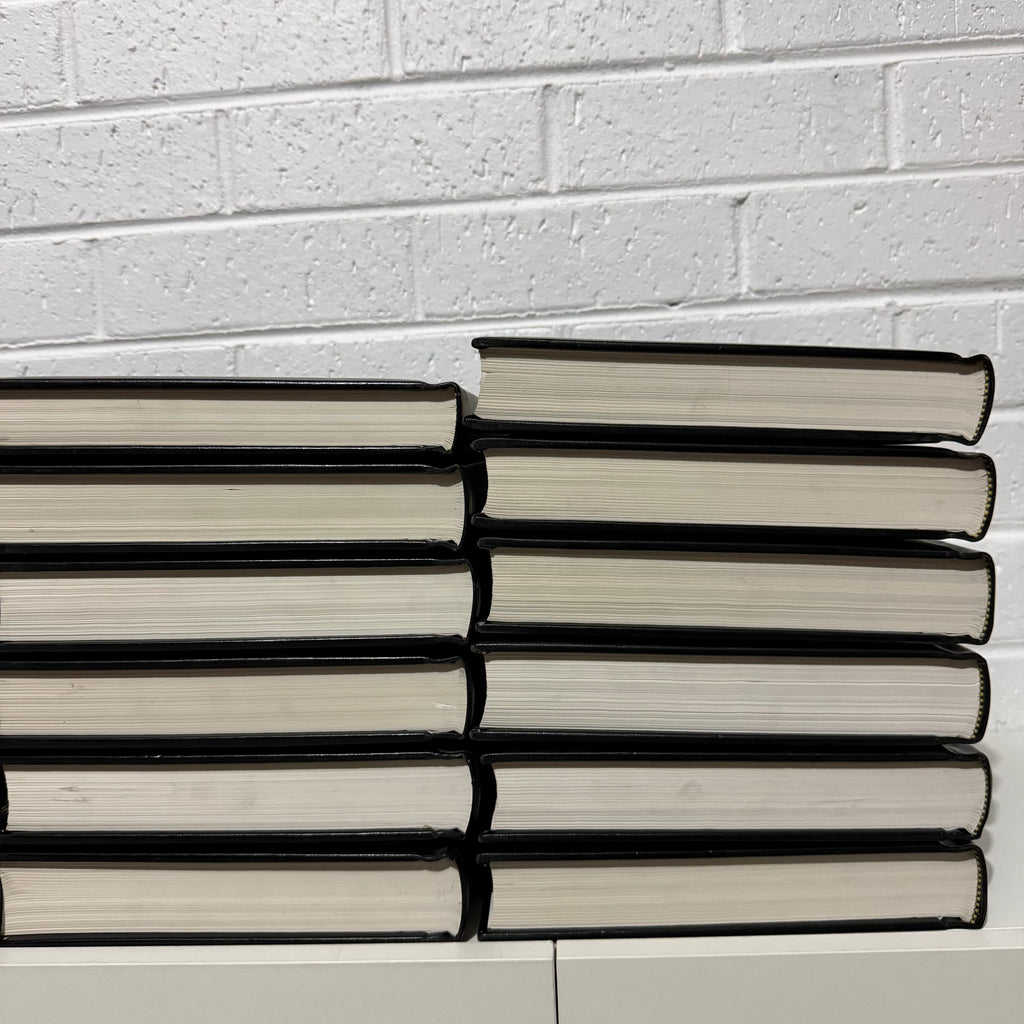 1991 Encyclopaedia Britannica Micropaedia Complete 32 Book Set, Black Edition, Gold Top
