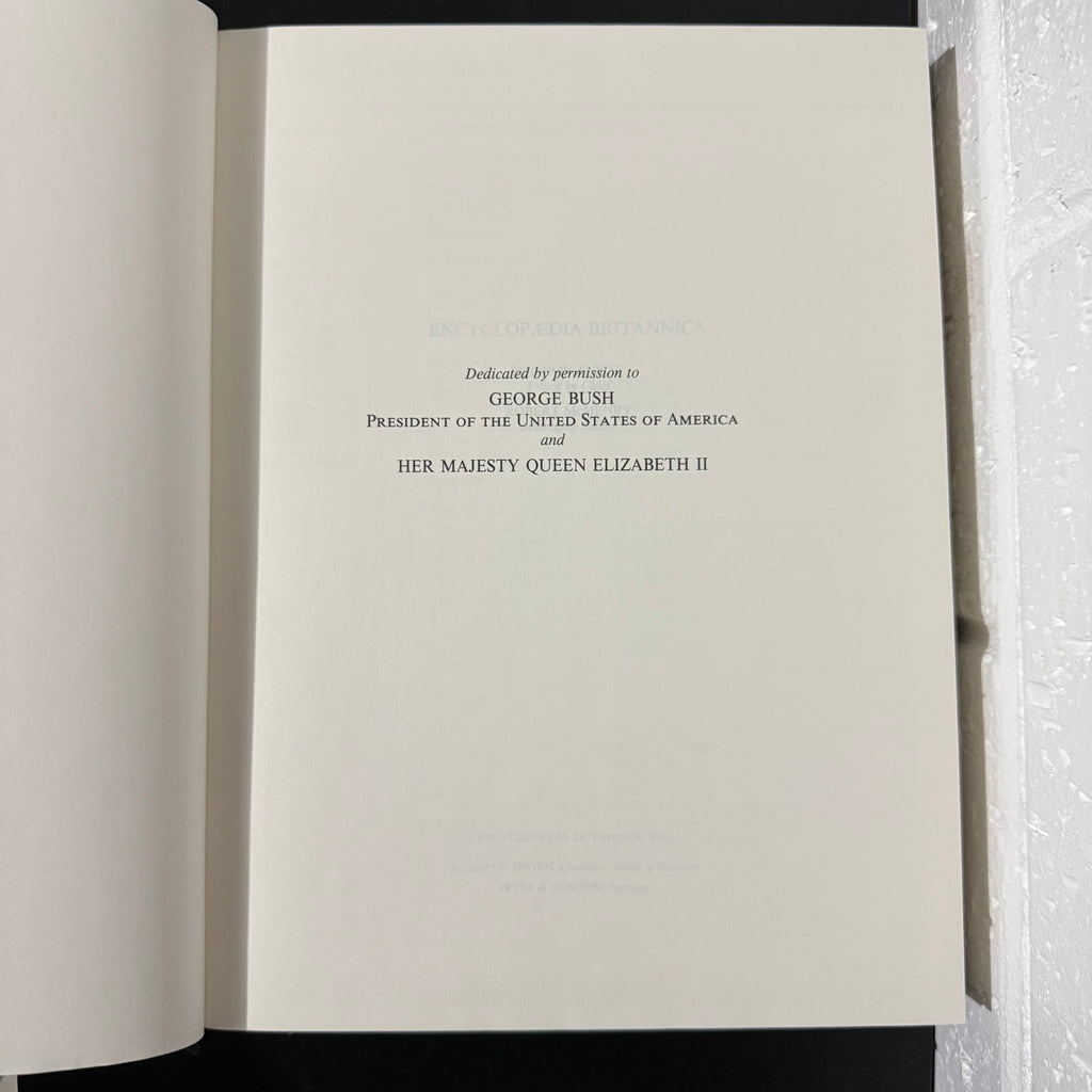 1991 Encyclopaedia Britannica Micropaedia Complete 32 Book Set, Black Edition, Gold Top