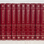 1990 Encyclopaedia Britannica Micropaedia Complete 32 Book Set, Red Edition