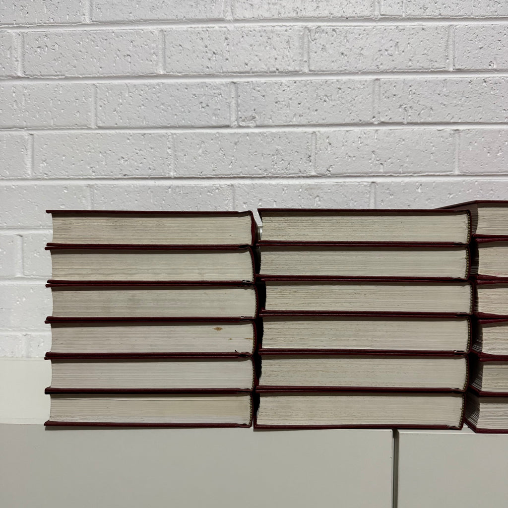 1990 Encyclopaedia Britannica Micropaedia Complete 32 Book Set, Red Edition