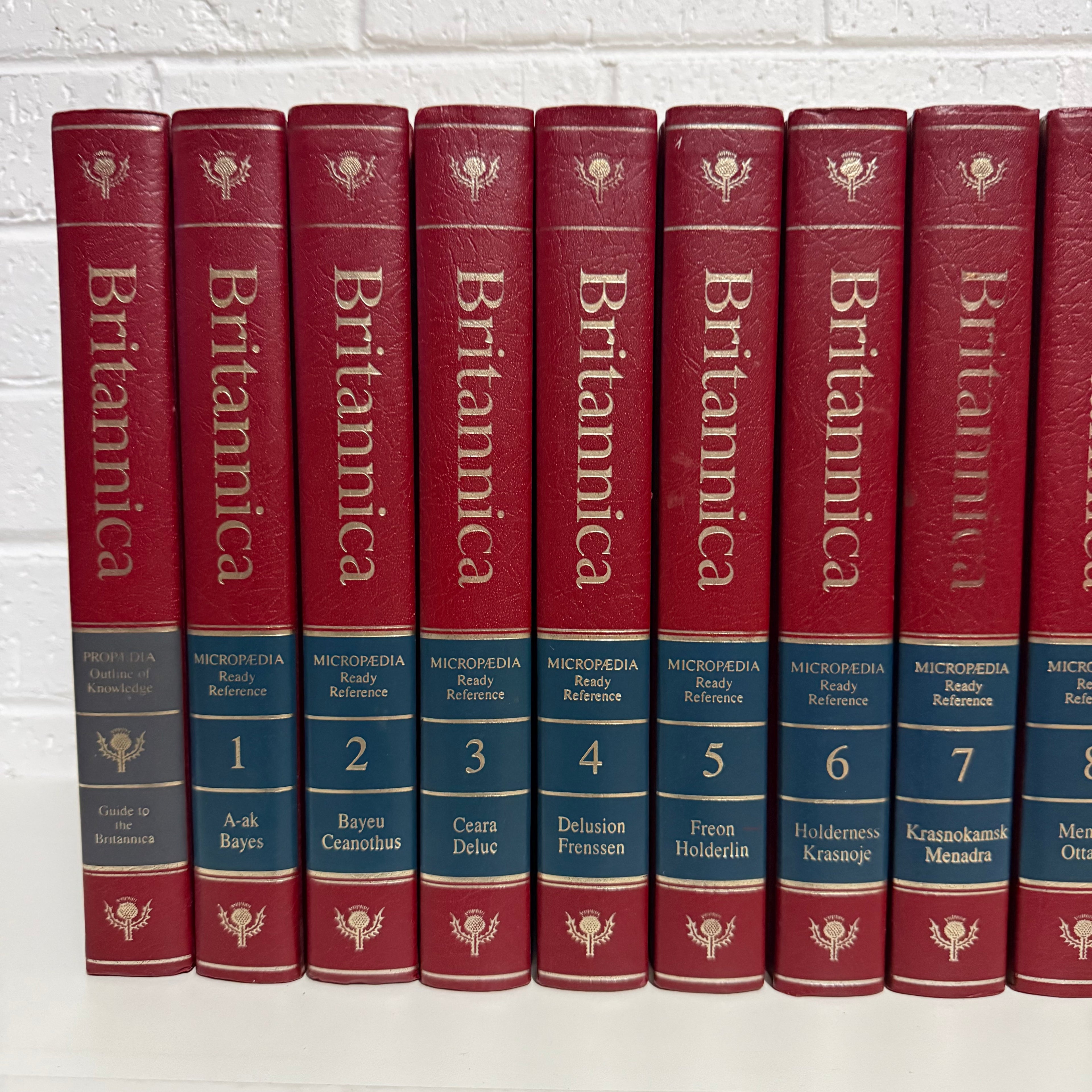 1989 Encyclopaedia Britannica Micropaedia Complete 32 Book Set, Red Edition