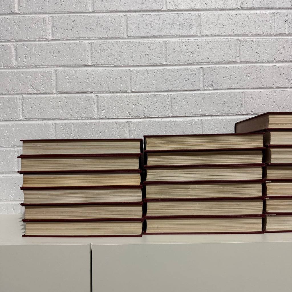 1989 Encyclopaedia Britannica Micropaedia Complete 32 Book Set, Red Edition