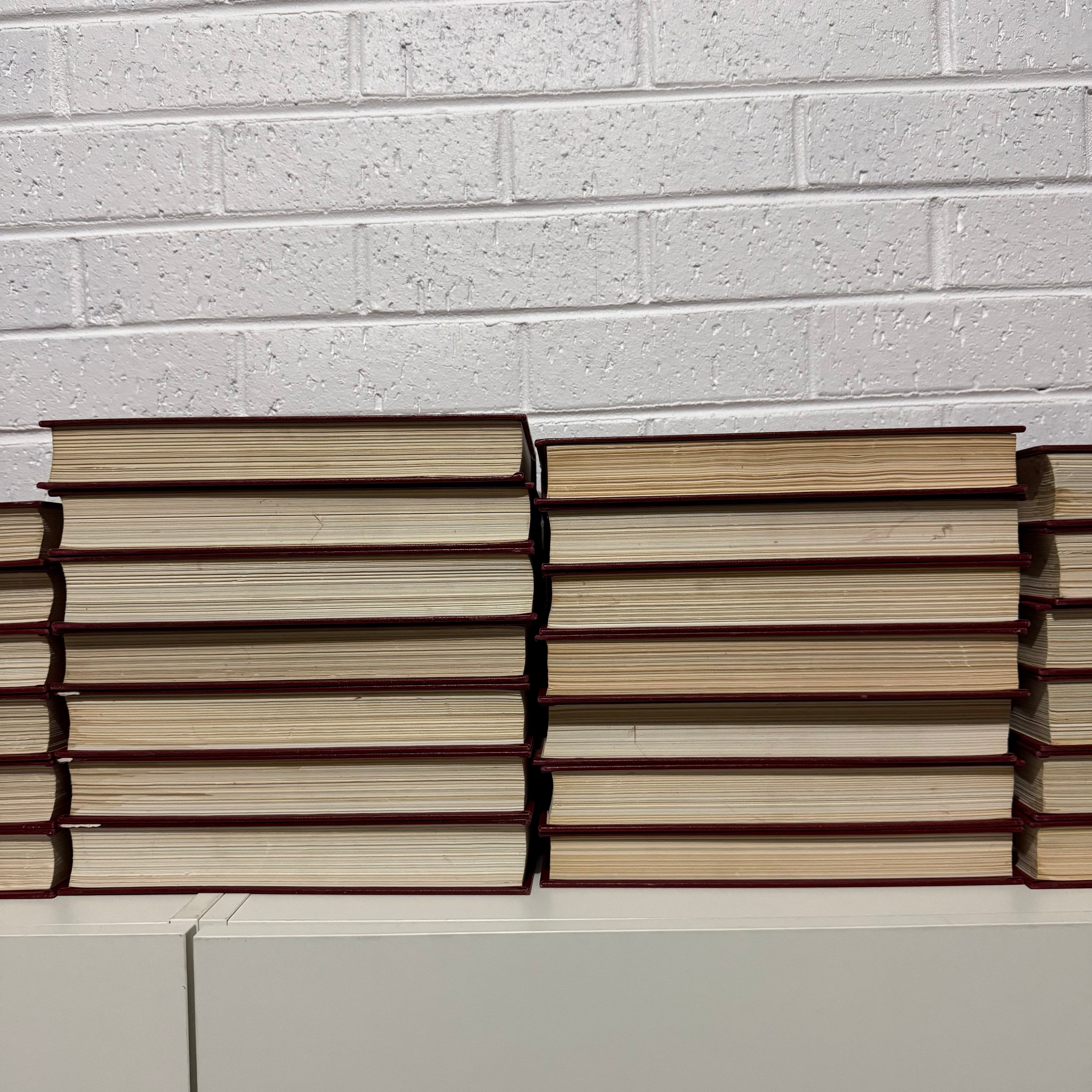 1989 Encyclopaedia Britannica Micropaedia Complete 32 Book Set, Red Edition