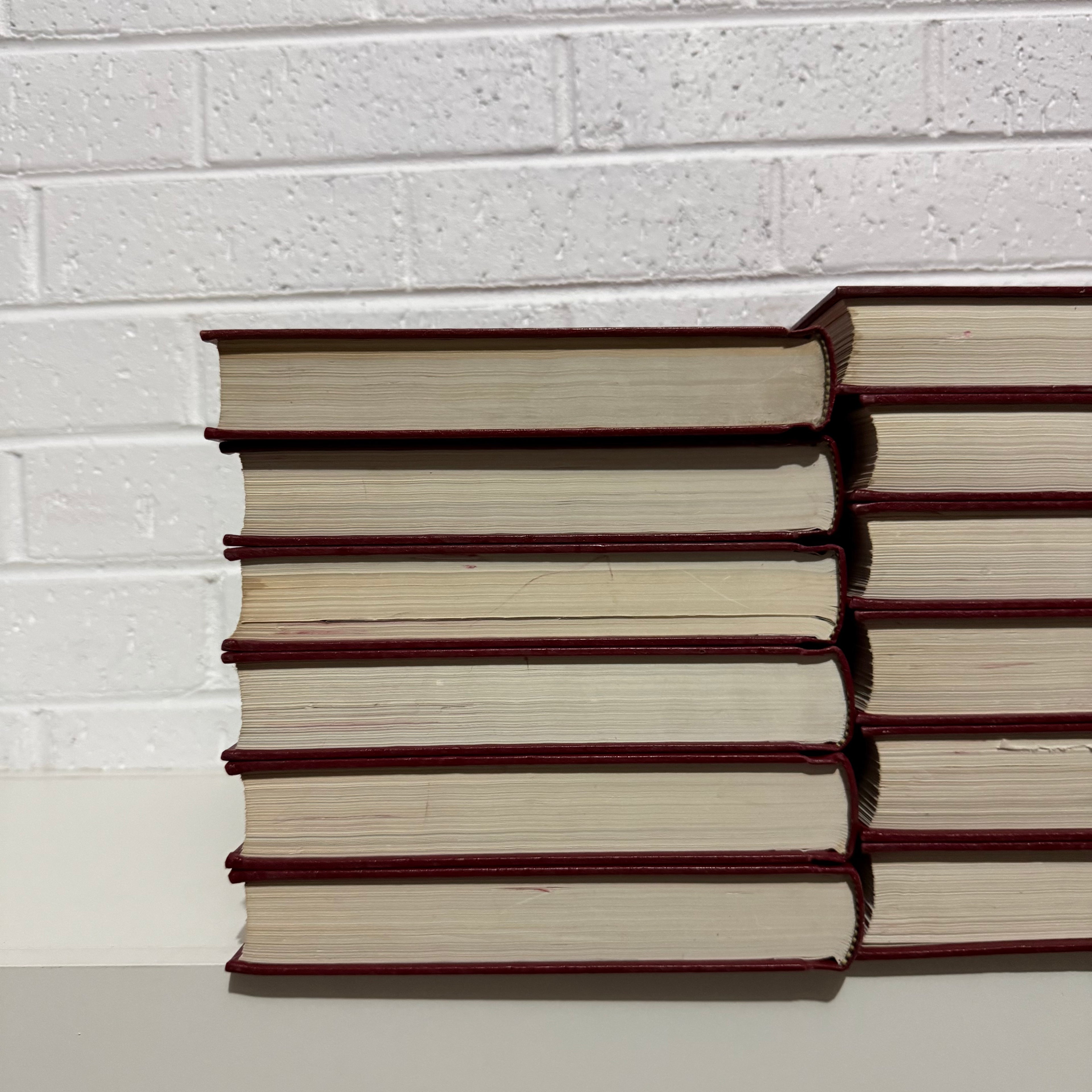 1989 Encyclopaedia Britannica Micropaedia Complete 32 Book Set, Red Edition