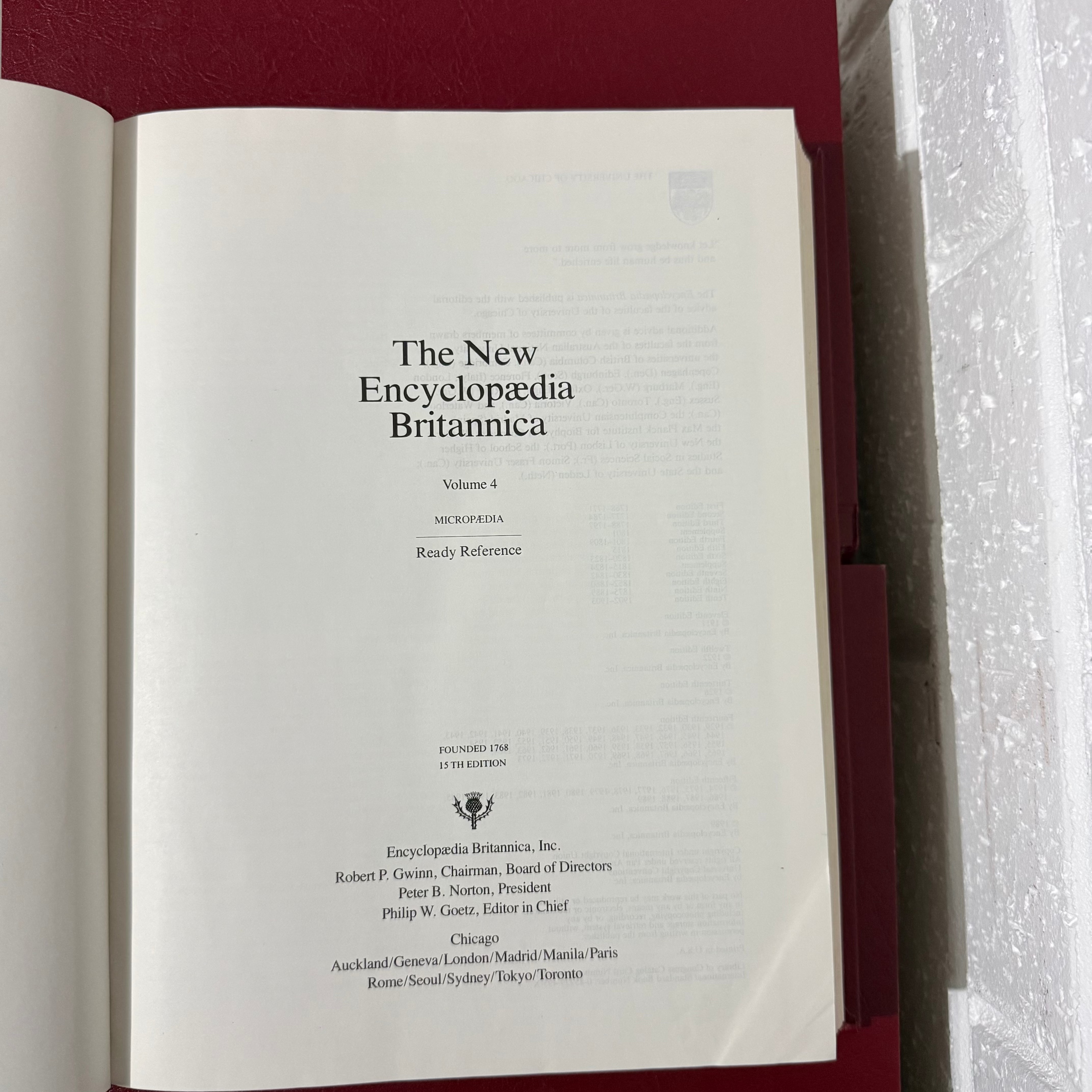 1989 Encyclopaedia Britannica Micropaedia Complete 32 Book Set, Red Edition