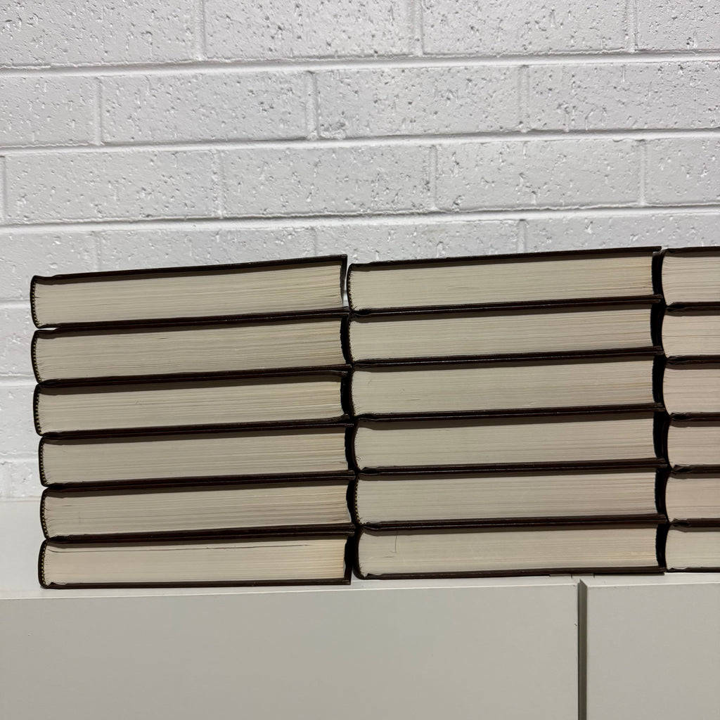 1988 Encyclopaedia Britannica Micropaedia Complete 32 Book Set, Brown Edition