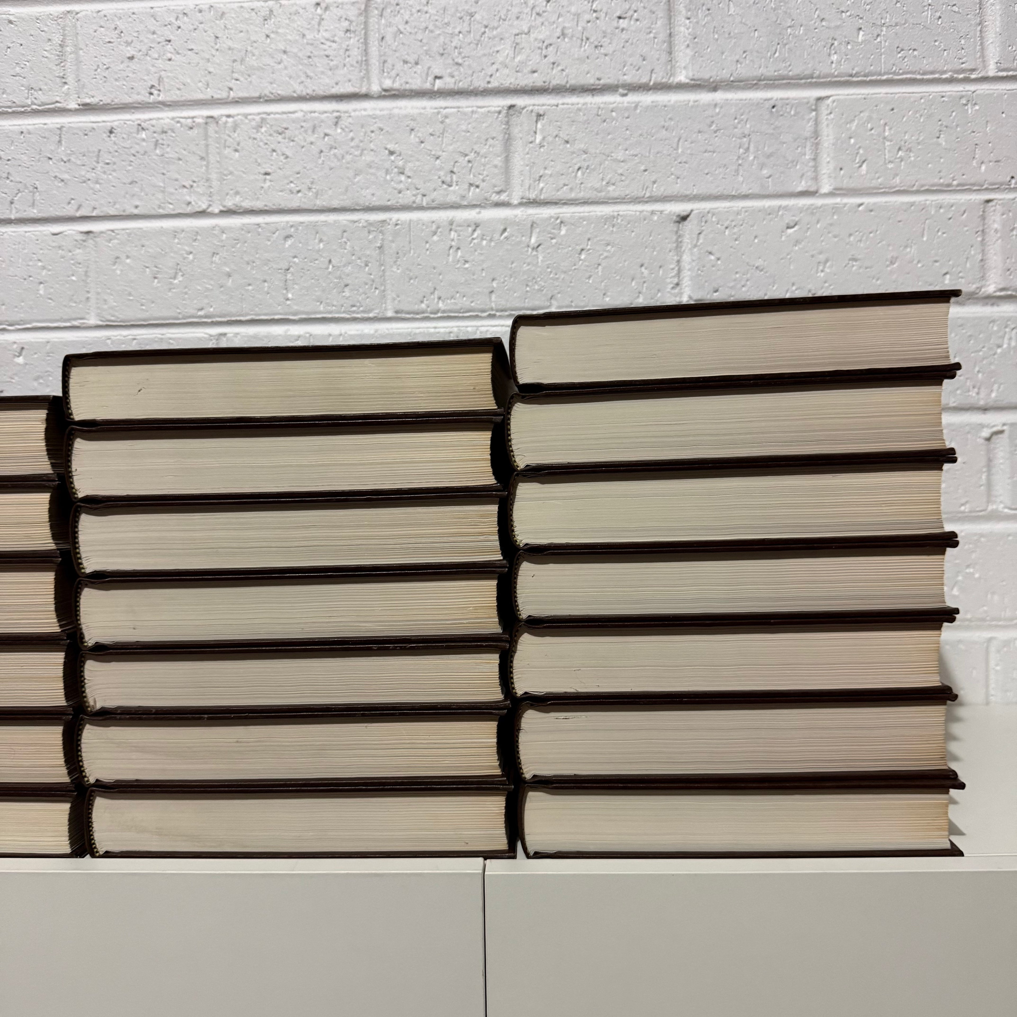 1988 Encyclopaedia Britannica Micropaedia Complete 32 Book Set, Brown Edition
