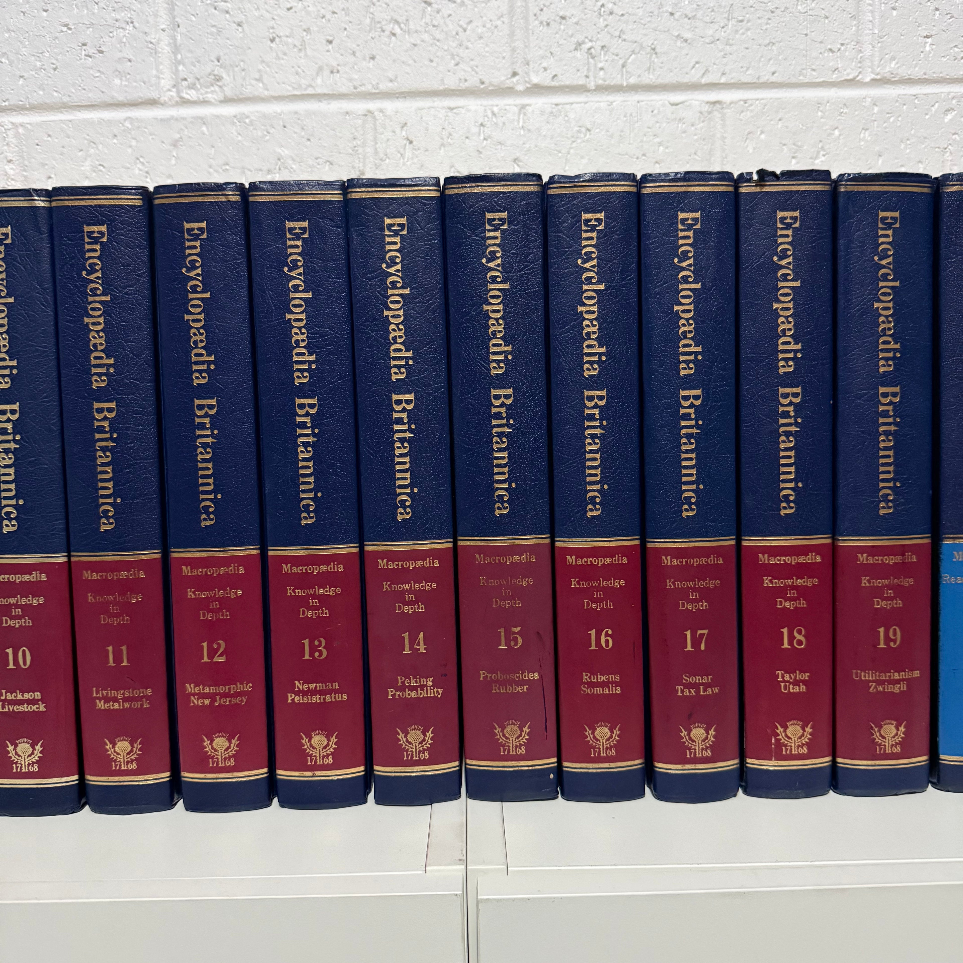 1976 Encyclopaedia Britannica Micropaedia 30 Complete Book Set - Blue Edition